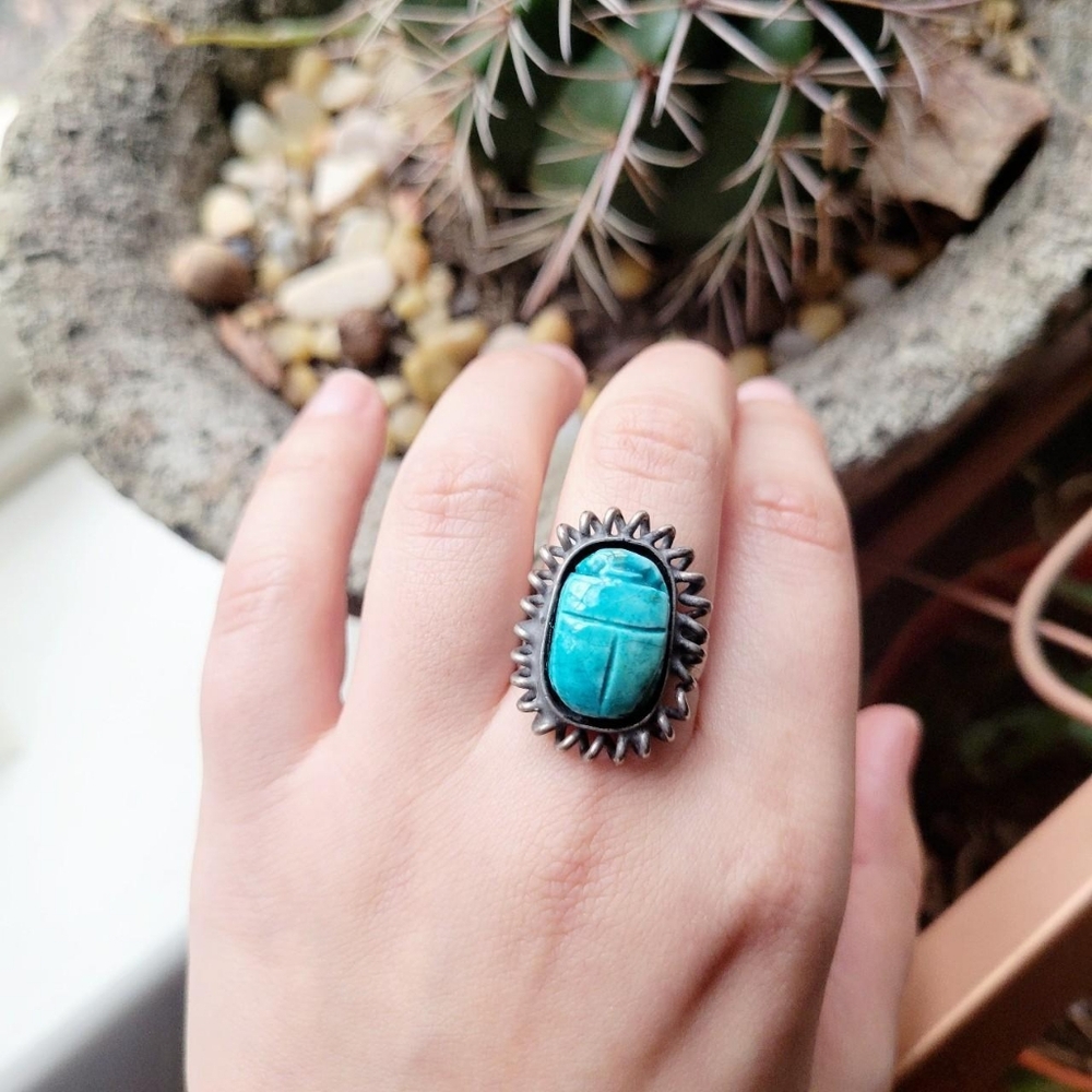 Vintage Egyptian Scarab Blue Beetle Ring - Picture 3 of 7